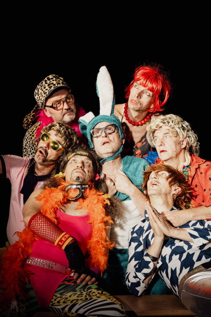 8 – Photo_Presse_5_Marcel_et_son_Orchestre_(c)_Simon_Gosselin Marcel et son Orchestre